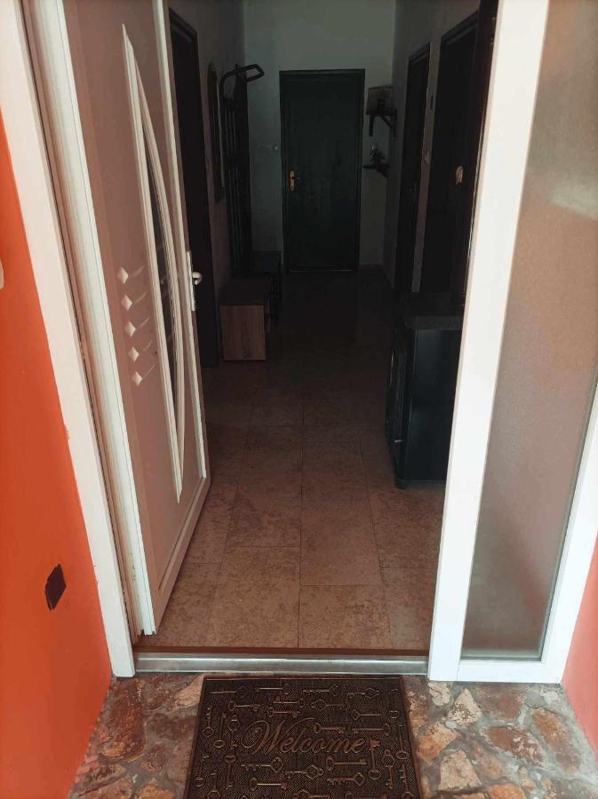 Apartman Mr Potpićan Eksteriør billede
